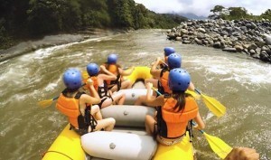 therapeutic boarding school students rafting